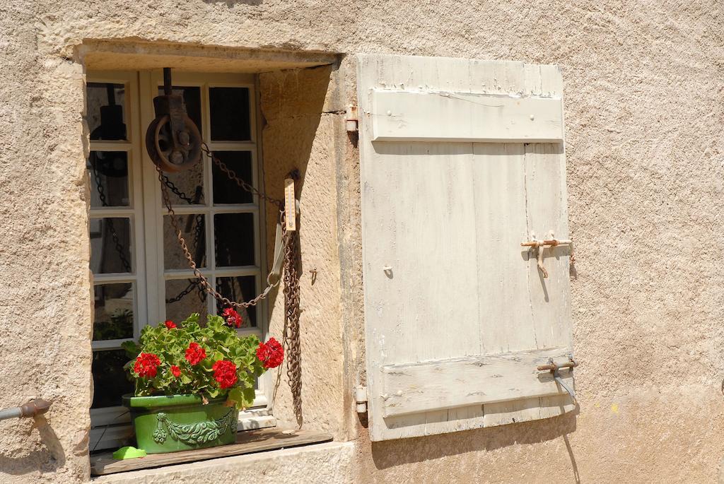 La Maison Des Gardes - Chambres D'Hotes Клуни Екстериор снимка